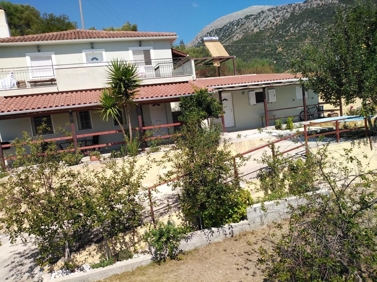 Apartment With Pool In Tzanata Kefalonia Dhimisianáta Eksteriør billede